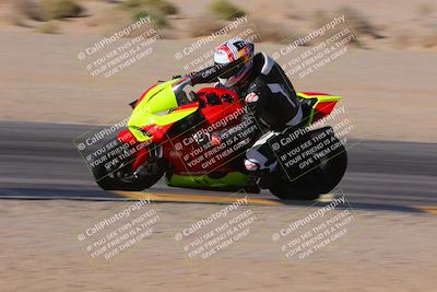 media/Dec-10-2023-SoCal Trackdays (Sun) [[0ce70f5433]]/Turn 9 Inside Set 2 (1115am)/